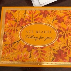 Ace beaute Falling for you eyeshadow palette NWT